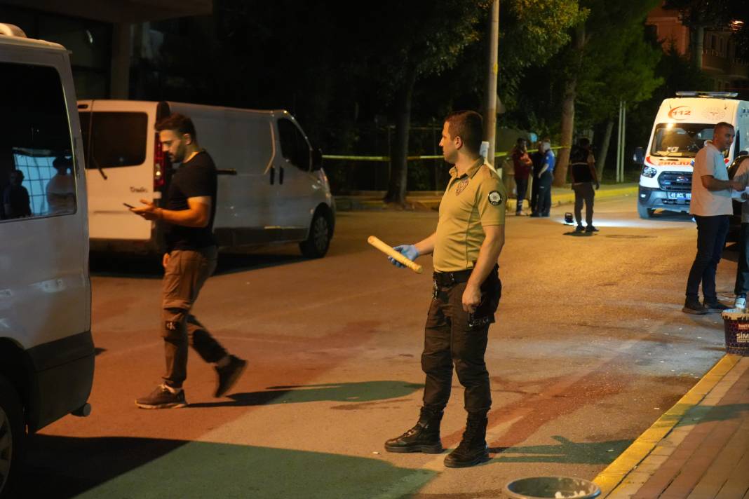 Nişanlı kız kavgası: 5 kişi bıçaklandı! 1